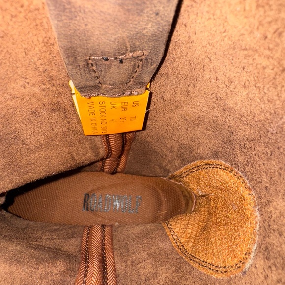 Rugged Brown Harness Boots - Picture 4 of 7